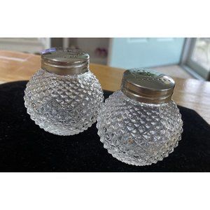 VINTAGE CLEAR GLASS HOBNAIL SALT & PEPPER SHAKERS "S" "P" Caps Vintage